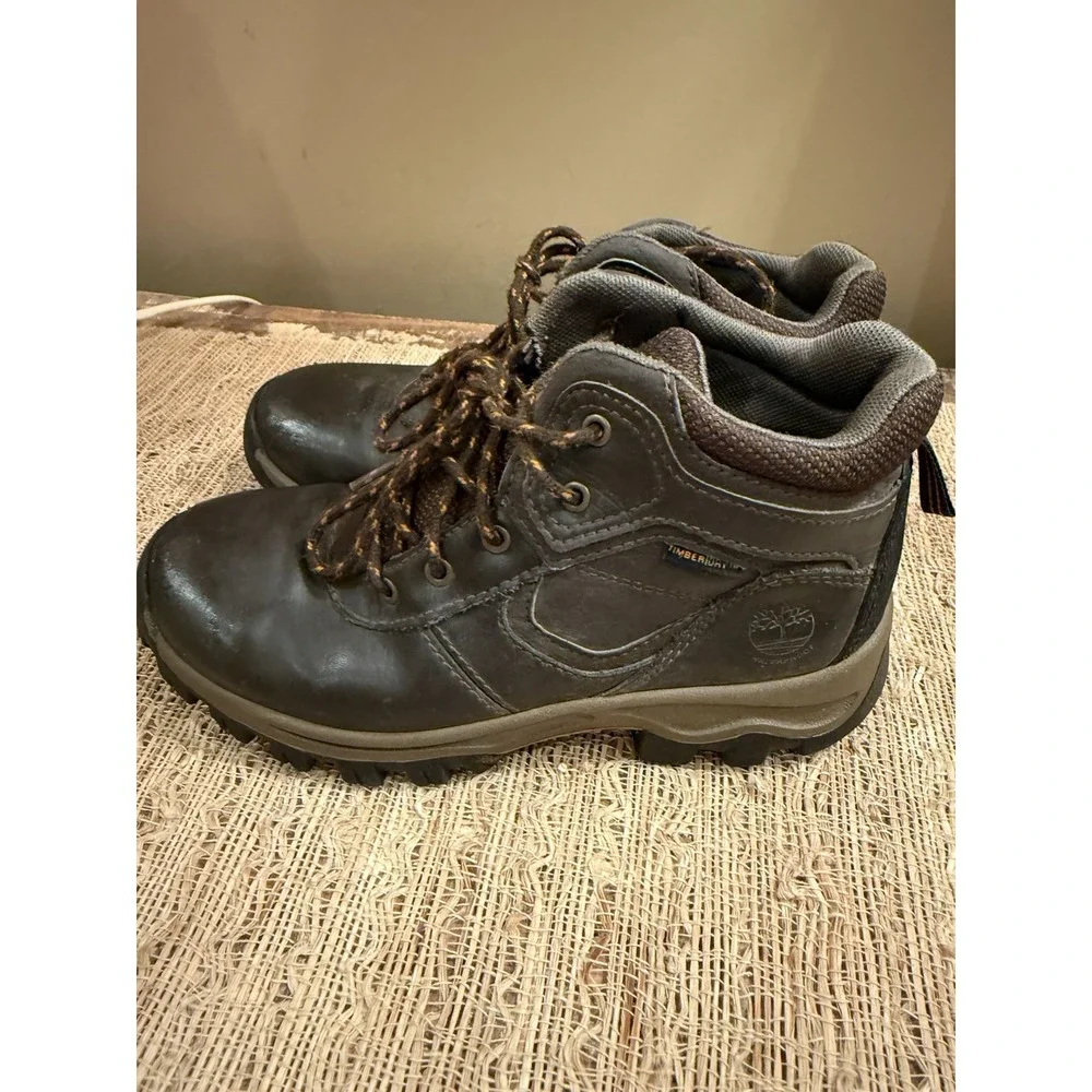 Timberland Boys Brown Mid‎ Waterproof Hiking Boots Shoes  Size 12